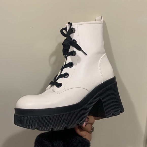 white booties - Picture 2 of 4